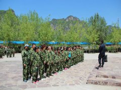 集團公司組織第三屆新晉員工“野外素質(zhì)拓展訓練營”